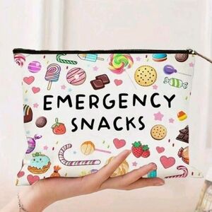 Fun Snack Print Zippered Pouch